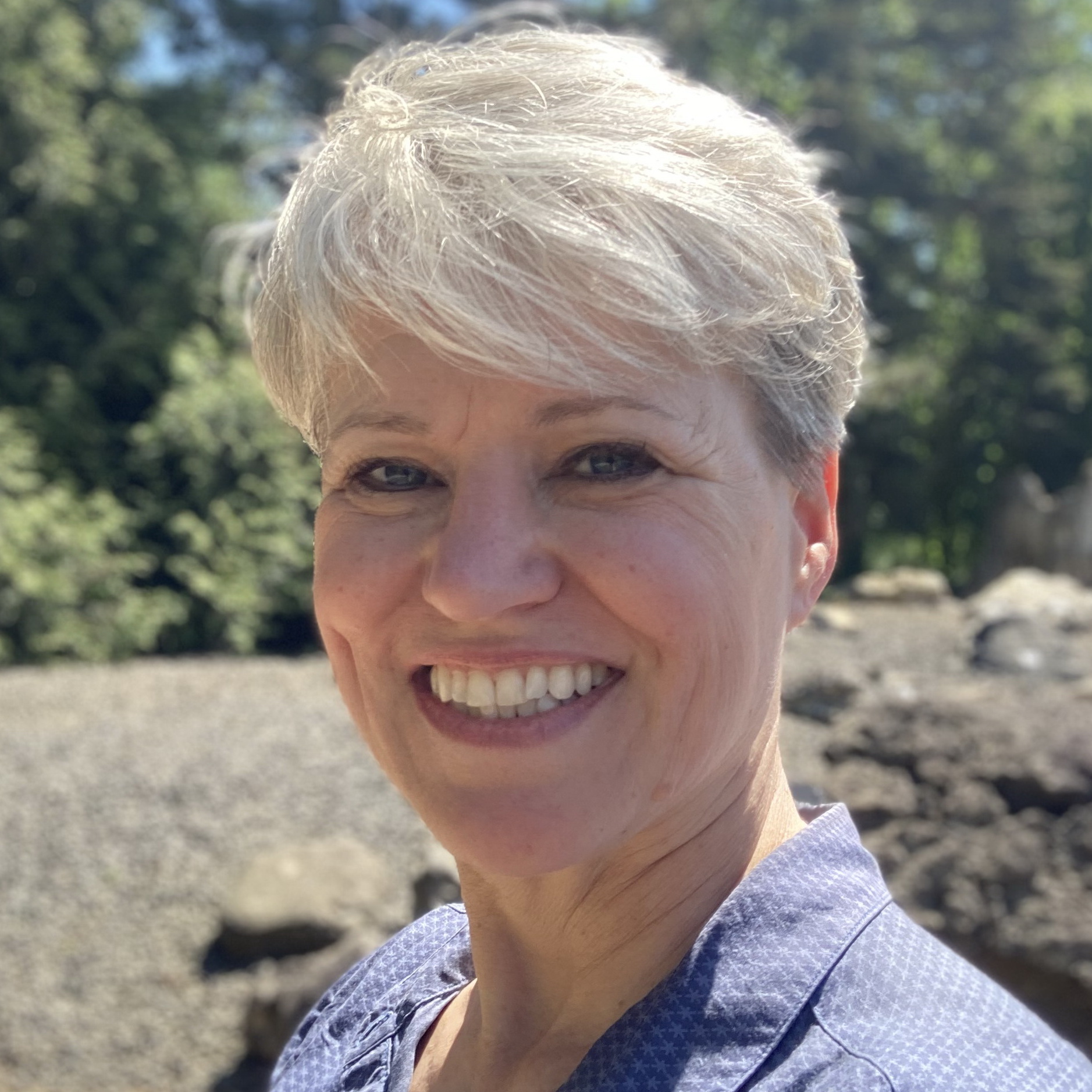 astrid-front-6047sqk